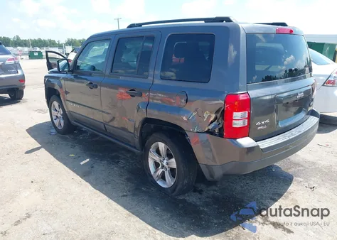 2015 Jeep Patriot Latitude из США, поврежденный, VIN 1C4NJRFB8FD215160